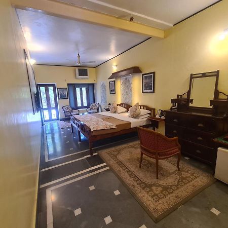 Kesar Bhawan Palace Ābu Eksteriør billede