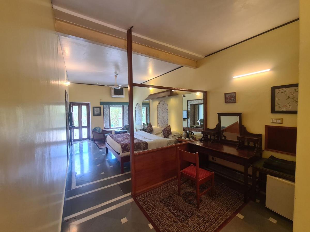 Kesar Bhawan Palace Ābu Eksteriør billede