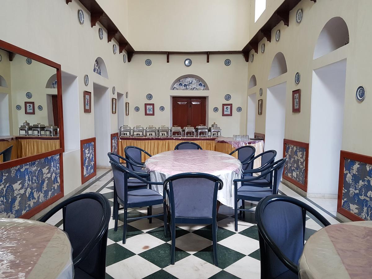 Kesar Bhawan Palace Ābu Eksteriør billede